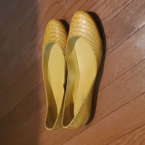 Yellow flats